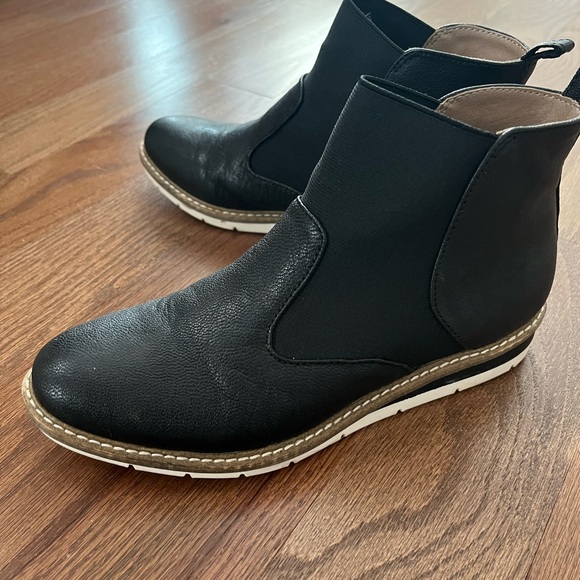 Kelly & Katie Arlo Chelsea Ankle Boot Size 6 - Picture 7 of 7